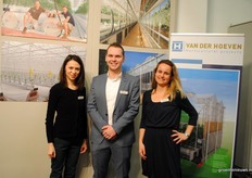 At Van der Hoeven the Ukrainian Anna Sichinskaya is there with Bob Hunsche en Daphne Kramer.