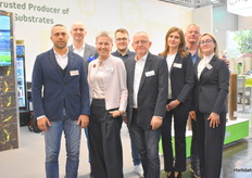 The team of Compaqpeat, foods for roots.