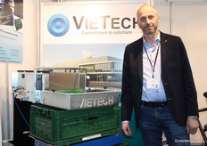 Marco Vieveen (VieTech). VieTech celebrated its 15th anniversary last year. On show at the fair was a further developed technology to process peppers in crates in an increasingly automated way. Soon, this system will also enter the field.
