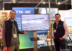 Mathijs van Langen and Jan Willem de Waal (TTA-ISO). No demo model like last year but now a video of the practical application of cutting automation in chrysanthemums.