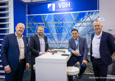 Henk van Tuijl, Johan van Tuijl and Eric van der Klauw, VDH / AgrowSer, are visited by Nico Niepce, Niepce BV