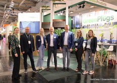 Just before the presentation of the RHP certificate. The RHP people with the Green Products team in the middle