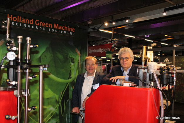 Andrei de Bruin en Eric Geritsma (Holland Green Machine) presenteren drie nieuwe spuitrobot toepassingen op de bekende Wanjet machines.
