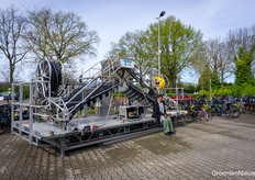 The deckwasher by Van der Waay / Tonnaer BV not only shows the importance of light, but is also a nice bench