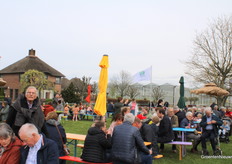 In the middle of the pleasant route was a cosy hospitality tent.