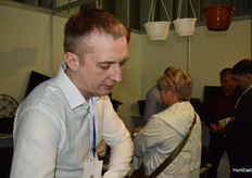 Sergei Prokopik with Aminatrade pots from Belarus.