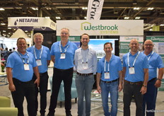 Gord van Egmond, Randy Vermeer, Jacjack Smit, Ray Beyer, chris Jorritsma and Les van Egmond from Westbrook. In the middel Ronald Thijssen with Ammerlaan construction working together, to provide glass structure Venlo for both America and Canada. Here the article about their collaboration. Westbrook is also growing in Central US.