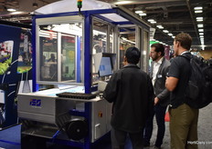 Raymon vd Berg is showing how the ISO Cutting Planter 2500 works. 