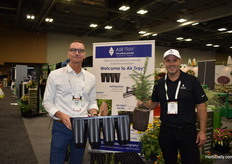 Ellepot+Airtray = Faster rooting, shorter crop times. Lars Pedersen and Lars Jensen. 
