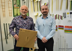 Ramy Zack and James Sword of Tyne Molds presented their new chain-lock in a dispenser.