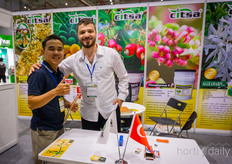 Can Celik with Citsa meets up a visitor at the show