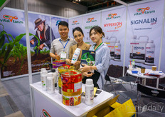 Doan Khac Chien visits the team of VitalFarm