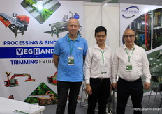 Christian Oosterlaan with Veghands by Packtti, Tans Chi Vi with Thien Loc Phat and Walk Lau with Weber