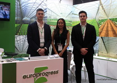 Diego Vezzani, Vy Nguyen and Marco Lejeune with Europrogress from Italie