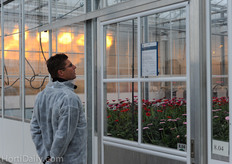 At the entrance of the compartments is clearly subscribed what kind of trial is taking place.