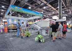 HollandGaas shading cassette in Stuppy greenhouse construction.