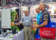 Réjean Sicard from Damatex is introducing a new greenhouse control system.