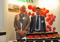 Kate Smart and Dave Samuel from Sakata.