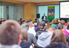 Stein Schouten from Florist Holland gave a presentation on the power of the Gerbera.