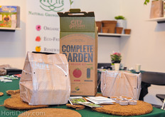 Inside the box are several propagation blocks,seeds, and complete tutorials to grow your own balcony vegetables. Even some slow release fertilizer is included.