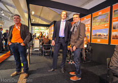 Olaf Mos from Gakon together with Arco van der Mout from Lock Drives at the booth of KGP Greenhouse.