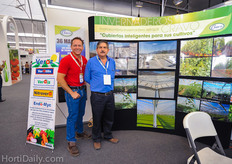 Armando Garns Escamilla from Veraz together with Hector Garza from Cravo Mexico