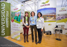 The booth from Ceickor with on the right side Ari Martinez.