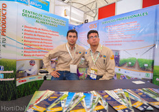 David and Raul from (UANL) University of Leon's agricultural faculty. They are organizing seminars on greenhouse growing and other professional horticultural trainings/