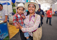 This guy looks a bit like Bruno Mars.
