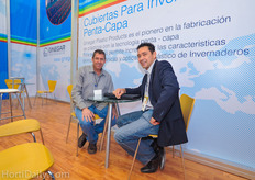 Nico Niepce of Alweco visiting the Ginegar booth.