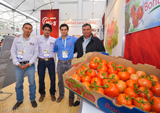 Greenhouse growers of Grupo Nu-3