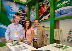 John Secker, technical director and head grower at Red Sun Farms from Virginia, visiting Elisa Gutierrez Reyes (Grodan Mexico) and Ron Wyatt (Grodan NA)