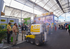 Angel Barranco from IDM demontstrating the sprayer.