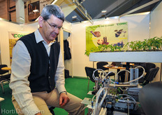 Conic's Miquel Ribera giving a grafting demonstration. Ribera also attended the OFA Short Course in Ohio last year and sold many machines afterwards.