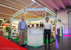 Dave Wilding and Jorge Escobar from Millenniumsoils Coir.