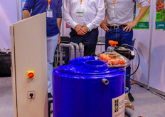 Horti entrepreneurs in thailand; Menno Keppel and Thomas Ruiter (D.A.T.T., Take Me Home Tomatoes) together with Jan-Willem Lut of Sercom (in the middle)