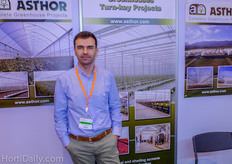 Gustavo Alvarez Perez from Spanish greenhouse builder Asthor. In the back you see a picture of the greenhouse Asthor has build for Toyota in Japan