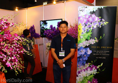 Maitree Phirunkitja of Excel Orchid displayed its beautiful orchids.