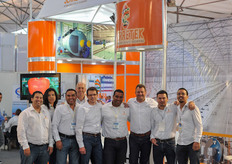 The team of Serretek and Certhon.