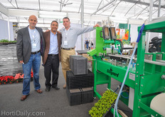 Lars Jensen of Blackmore / Ellepot USA together with Fidel Ochoa of FloraMundo and Tim Larson of Fiberdust.