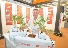 Jan de Smet of FORTECO has success with his coir propogation blocks in Mexico.