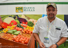 Oscar Sánchez from Harris Moran.