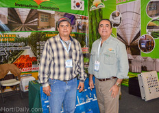 The team of Invernaderos Tecnológicos.