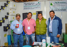 The team of Poly Sur S.A. de C.V. and Fertiliza in front of the Poly Sur booth.