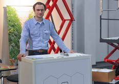 Mateusz Maryniaczyk is a Polish manufacturer of greenhouse automation and trolleys.