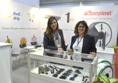 Rosa Anna Mascali & Olga Scampinato of Soaplast presenting the integral driplines DUAL DRIP