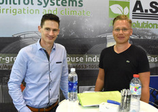 Christ Aarts from C&E Draad Bewerking with Ronald Koolhaas, experienced in greenhouse growing in various regions and currently checking out the opportunities here