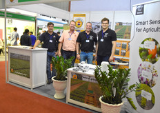 Frank Hermans & Luuk Runia (Asian Perlite / Greenhouse Solutions), together with Hans Belt & JP Papaioannou (30 MHz), checking out the opportunities for sensors in the market