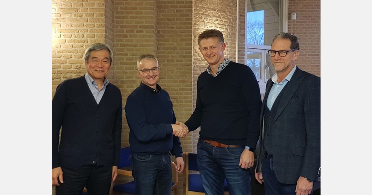 Chrysanthemum breeders Floritec, Inochio Seikoen, Fleurations and Icon