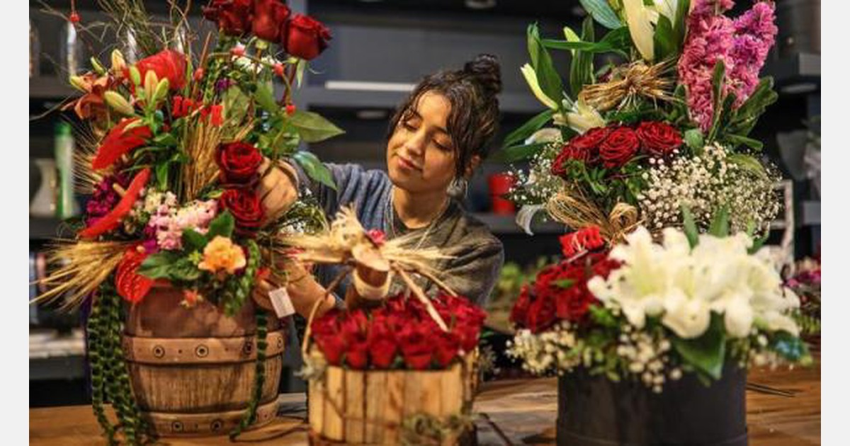 Valentine’s Day Inflation Flower prices in Turkey double at the market